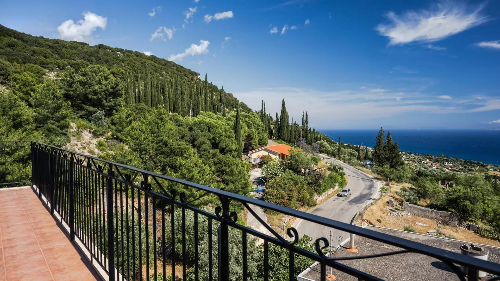 Maria'S Sea View Apartments Mousata