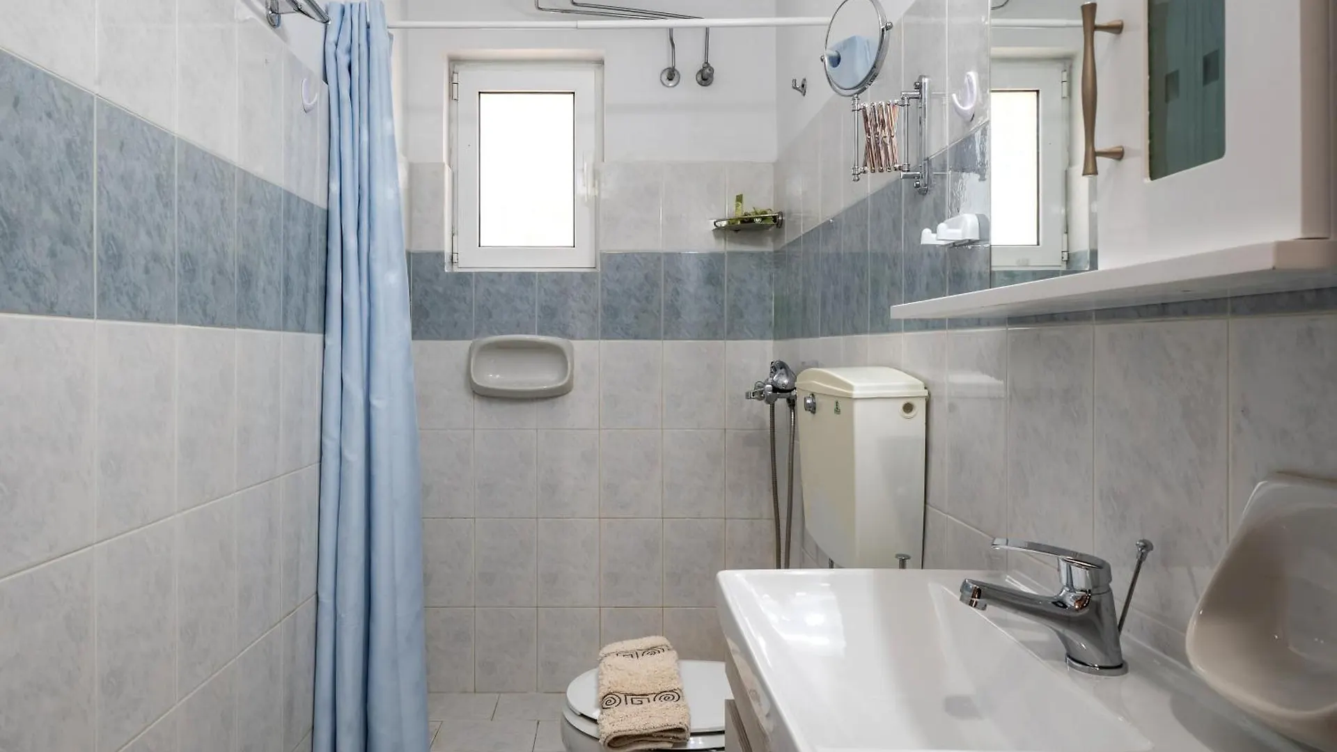 Maria'S Sea View Apartments Mousata